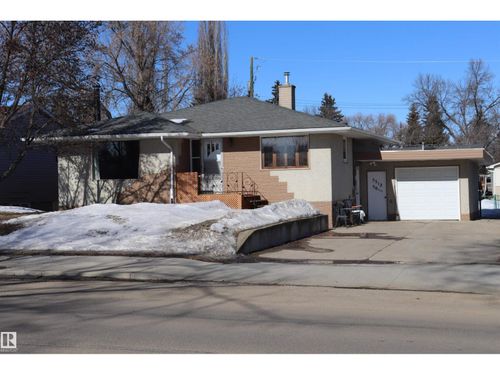 5512 50 Ave, Wetaskiwin, AB, T9A0T3 | Card Image