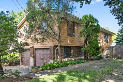 15760 W Marie Ave, Prairie View, IL, 60069-9642 | Card Image