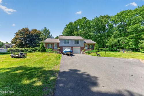 152 Woodin Rd, Halfmoon, NY, 12065-6135 | Card Image