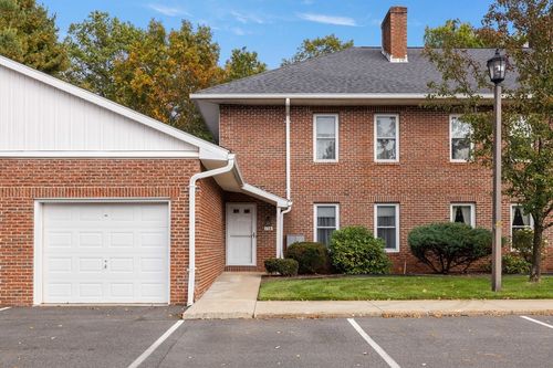 b-15 B Castle Hill Rd, Agawam, MA, 01001-2468 | Card Image