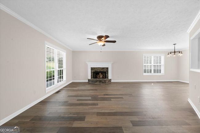 6715 N Glen Dr, House other with 4 bedrooms, 3 bathrooms and null parking in Cumming GA | Image 7