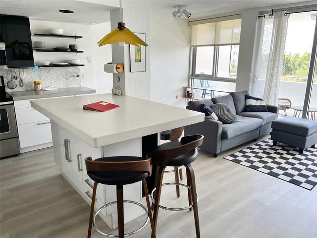 UNIT-405 - 470 3 Rd St S, Condo with 2 bedrooms, 2 bathrooms and null parking in SAINT PETERSBURG FL | Image 14