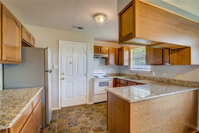 2007 Solomon Dr, House other with 3 bedrooms, 2 bathrooms and null parking in Commerce TX | Image 14