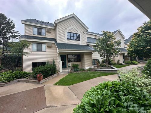 5319-7631 Edinborough Way, Edina, MN, 55435-5819 | Card Image