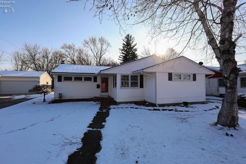 120 Haensler St, Bellevue, OH, 44811-1201 | Card Image