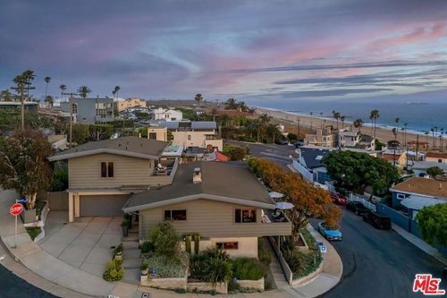236 Redlands St, Playa del Rey, CA, 90293-8032 | Card Image