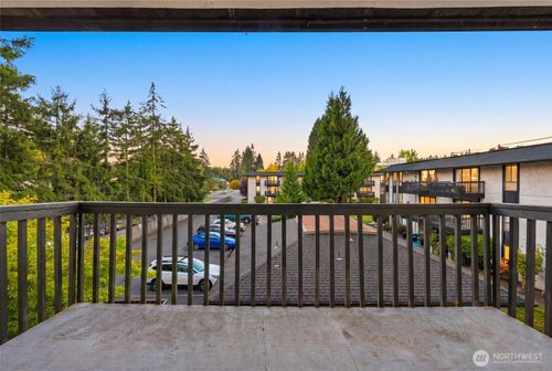 301-19409 56th Ave W, Lynnwood, WA, 98036-5244 | Card Image