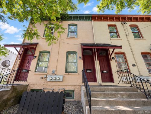 363 Liberty St, Newburgh, NY, 12550-3508 | Card Image