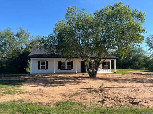 215 Cross St, Moore, TX, 78057 | Card Image