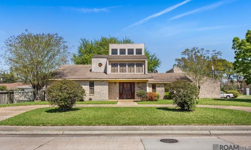 2695 Bogan Walk, Baton Rouge, LA, 70802-2438 | Card Image