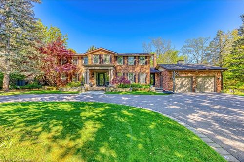 1251 Lakeshore Rd E, Oakville, ON, L6J1L5 | Card Image