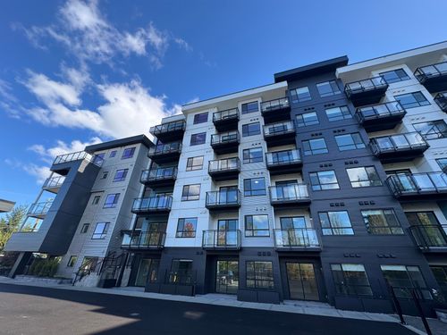 608-33886 Pine St, Abbotsford, BC, V2S0N9 | Card Image