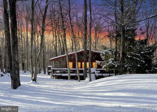 149 Livingston Ln, Gouldsboro, PA, 18424-8989 | Card Image