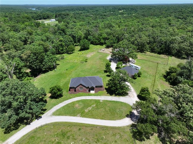 15071 Crossover Rd, House other with 4 bedrooms, 2 bathrooms and null parking in Gravette AR | Image 35