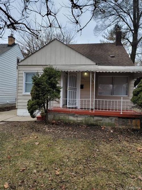 7261 Auburn St, Detroit, MI, 48228-3201 | Card Image