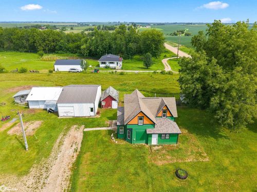 2047 305th St, Toledo, IA, 52342-9582 | Card Image