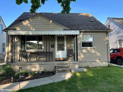 6421 Weddel St, Taylor, MI, 48180-1926 | Card Image