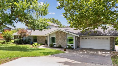 160 Osage Ridge Dr, Sand Springs, OK, 74063-8123 | Card Image