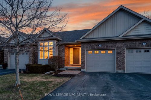 9-660 Albert St, Fort Erie, ON, L2A0A1 | Card Image