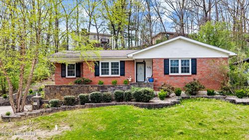 9108 Royal Oak Dr, Louisville, KY, 40272-2319 | Card Image