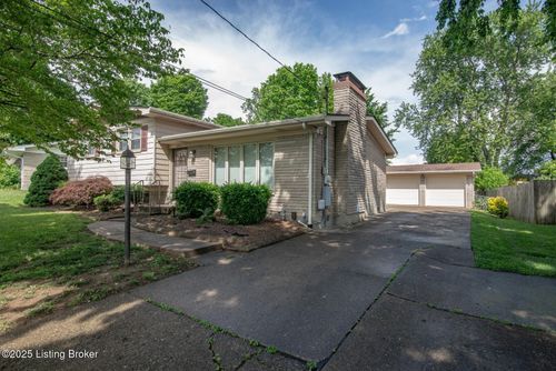 8701 Cottingham Way, Louisville, KY, 40258-1617 | Card Image