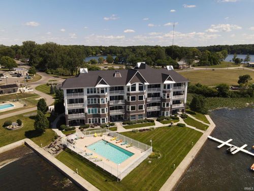 11-10005 N Turkey Creek Rd, Syracuse, IN, 46567-9669 | Card Image