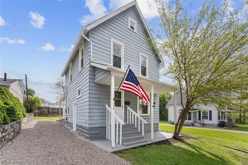 110 Bailey Ct, Elyria, OH, 44035-5215 | Card Image