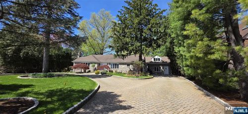 457 Summit St, Norwood, NJ, 07648-1220 | Card Image