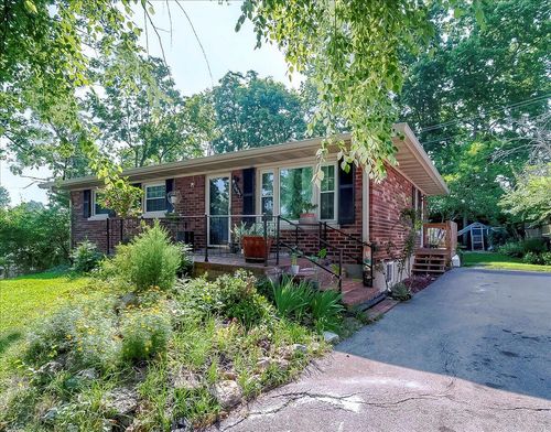 2437 Butternut Hill Ct, Lexington, KY, 40509-1126 | Card Image