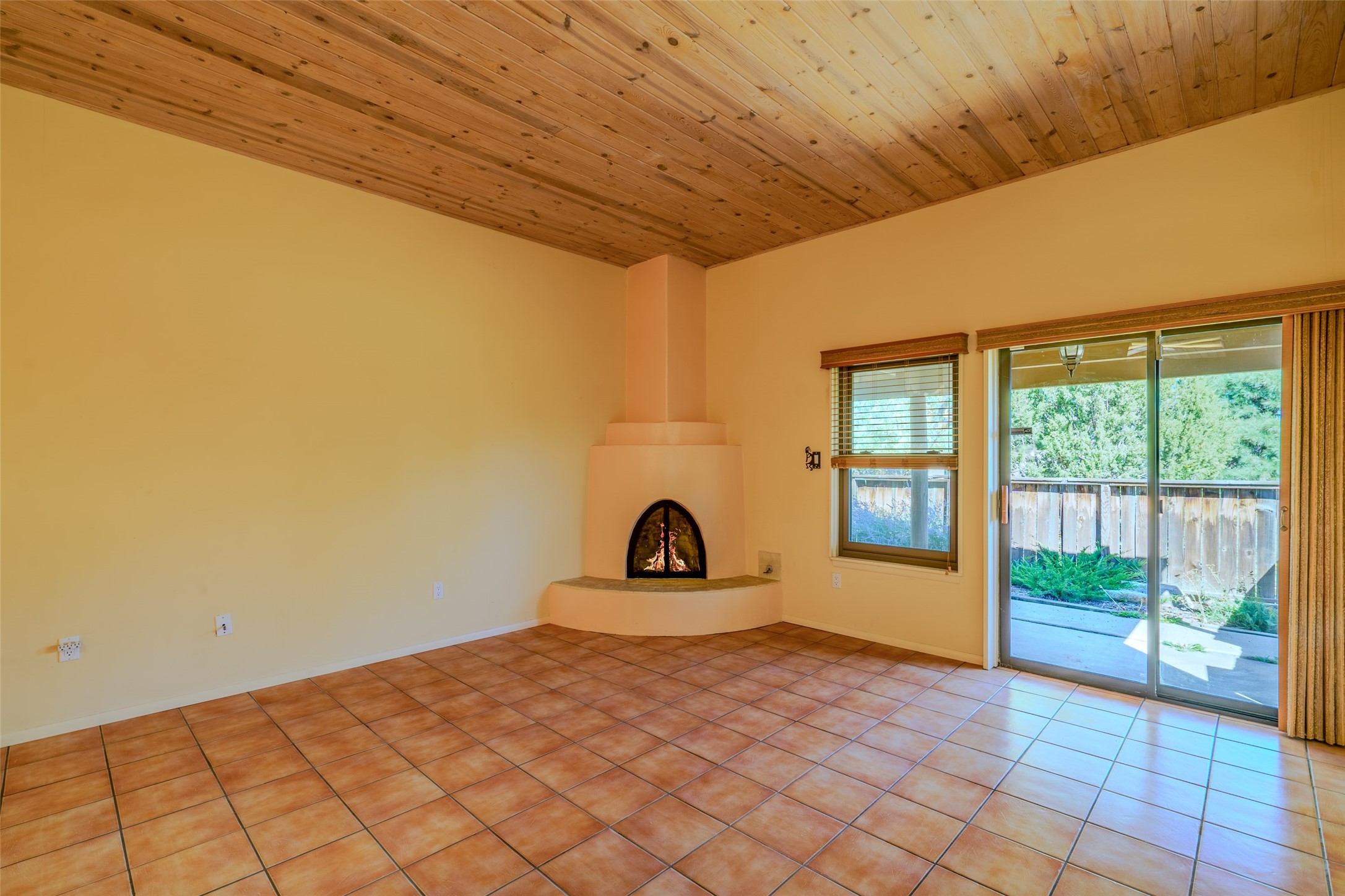 Plaza Amarilla , Santa Fe, NM 87507