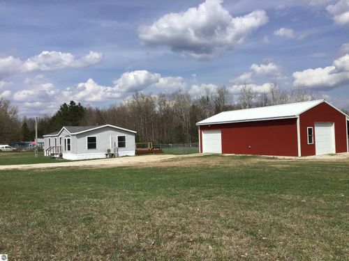 8410 N Morey Rd, Manton, MI, 49663-9011 | Card Image