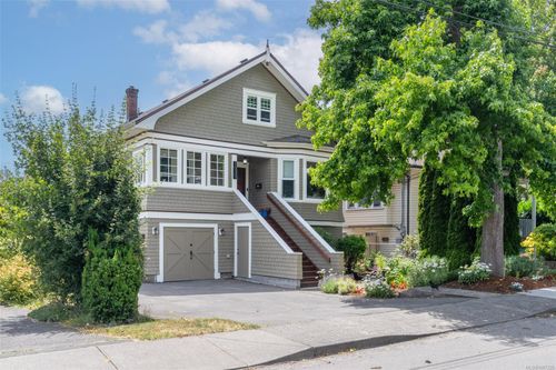 1539 Bay St, Victoria, BC, V8R2B3 | Card Image