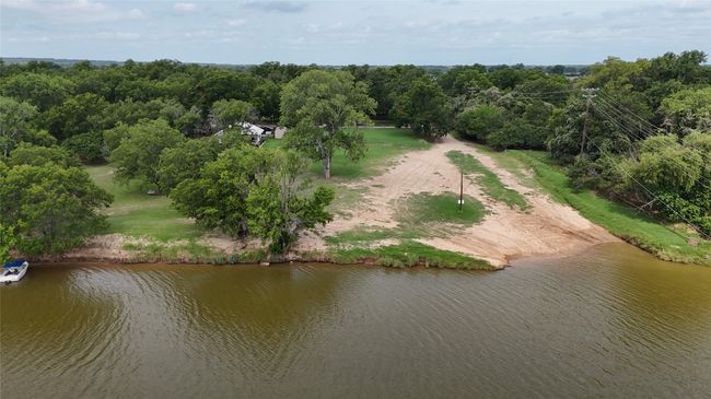 Aerial view of a nearby body of water | Image 25