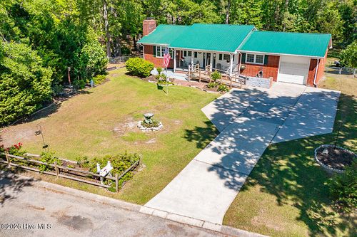 3 Hiawatha Ln, Havelock, NC, 28532-2547 | Card Image