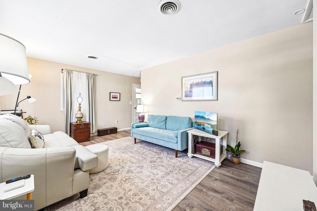 Residential in PENNSVILLE 5
