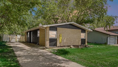 8726 Lakewood Ave, Gary, IN, 46403-2281 | Card Image