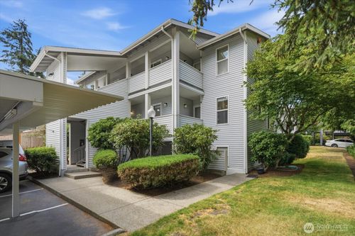 4-7019 210th St Sw, Lynnwood, WA, 98036-7372 | Card Image