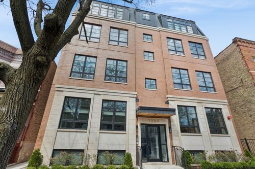 2w-2004 W Addison St, Chicago, IL, 60618-6365 | Card Image