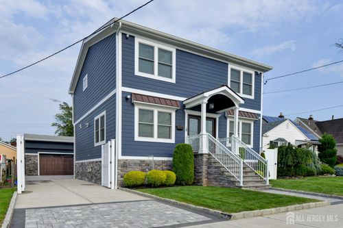 70 Post Blvd, Carteret, NJ, 07008-1542 | Card Image