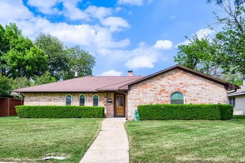 6946 Hunnicut Pl, Dallas, TX, 75227-2944 | Card Image