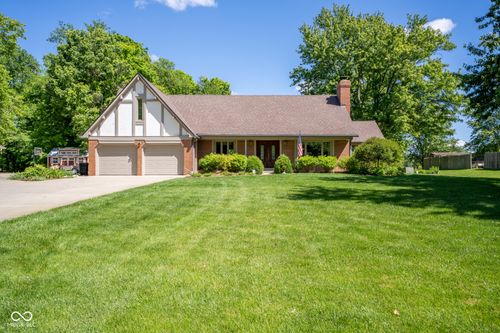 9888 Chestnut Ln, Indianapolis, IN, 46239-9363 | Card Image