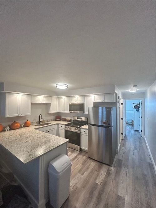 apt-6-20 Hurdis St, North Providence, RI, 02904-4971 | Card Image