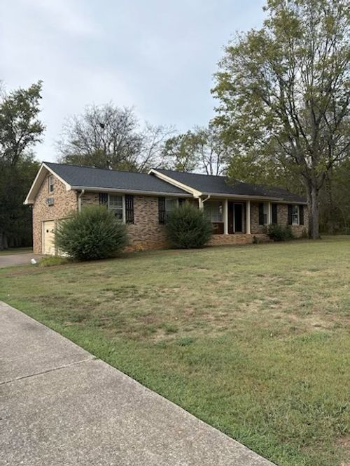 295 2nd Ave S, Mount Juliet, TN, 37122-2939 | Card Image