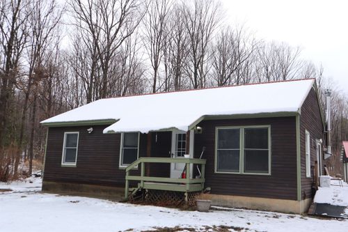 106 Oak Ln, Bristol, VT, 05443-1410 | Card Image