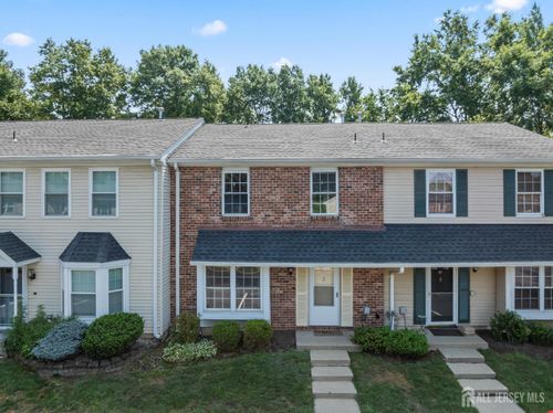 198 Applegate Ln, East Brunswick, NJ, 08816-5018 | Card Image
