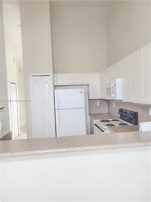 unit-203-2551 Se 16th Ter, Homestead, FL, 33035-2477 | Card Image