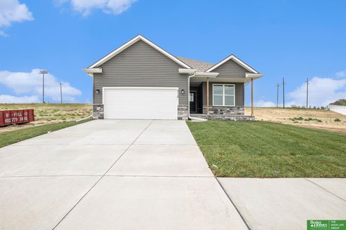 9710 N 167th Avenue Cir, Bennington, NE, 68007-2868 | Card Image