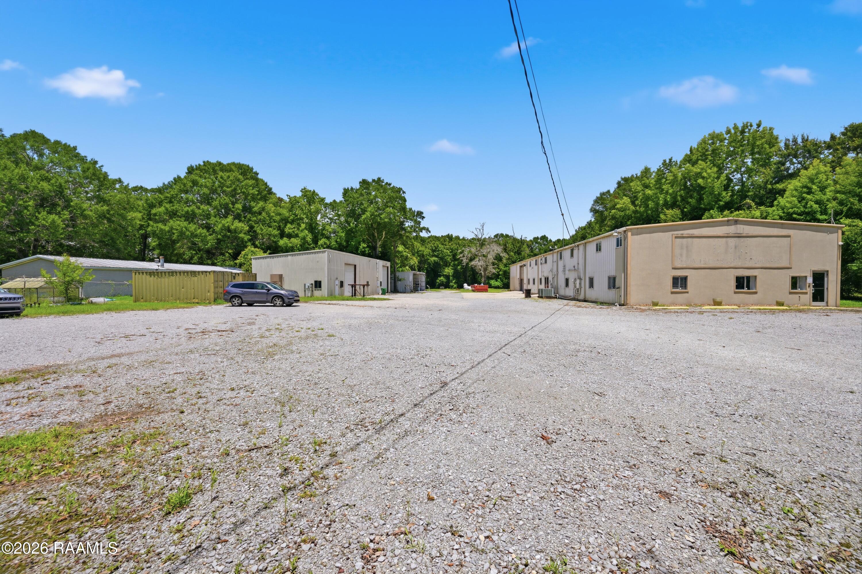 1300 N Berard St, Breaux Bridge, LA 70517