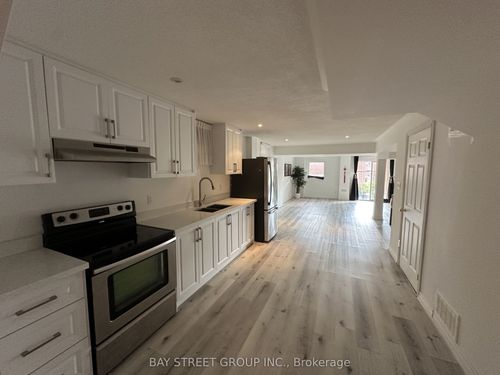 196 Colesbrook Rd, Richmond Hill, ON, L4S0C2 | Card Image