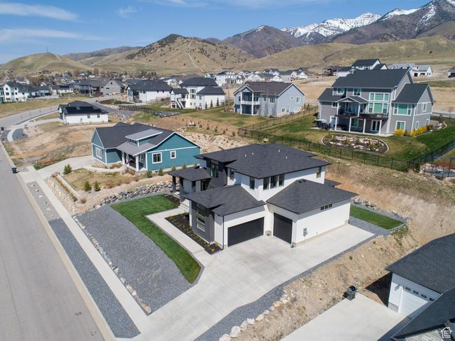 Bird's eye view featuring a mountain view and a residential view | Image 80